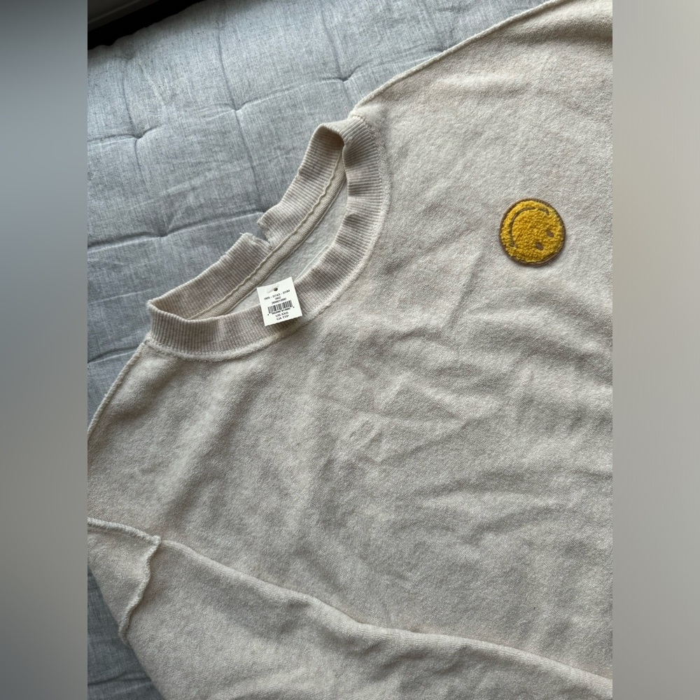 Aerie oversized sweater w/ smiley face